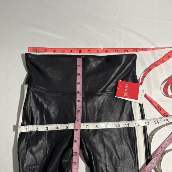 NWT Spanx [ Small ] Side‎ Stripe Faux Leather Leggings in Black/White - Picture 4 of 12